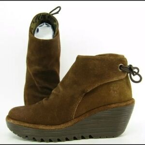Fly London Yebi Suede Lace Up Tie Wedge Ankle Booties NWOT